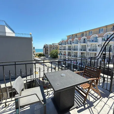 Adeti Hotell