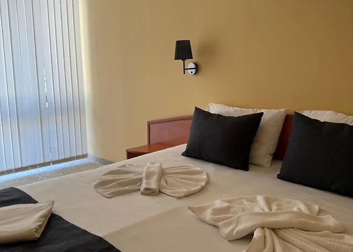 מלון Adeti נסבר